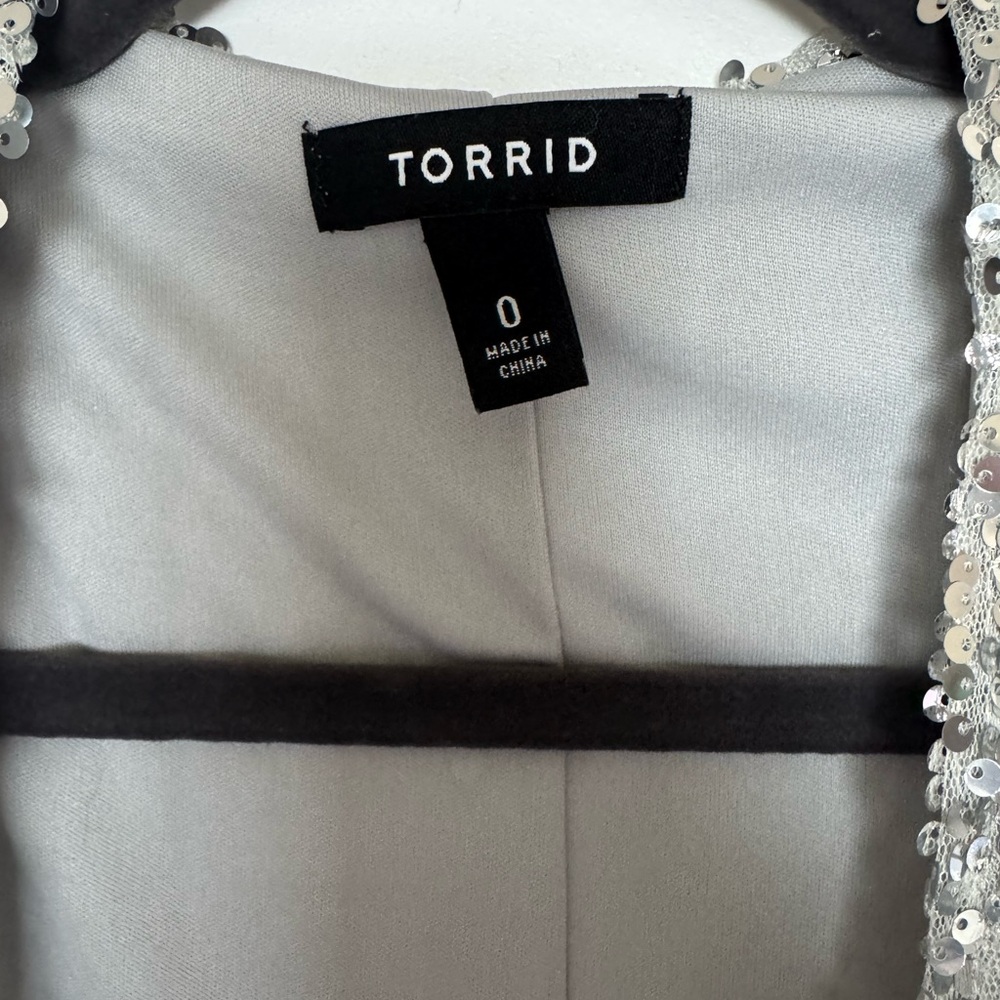 Torrid Silver Sequin Cardigan / Kimono - Picture 3 of 7